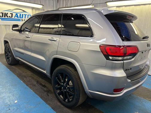 2018 Jeep Grand Cherokee Altitude