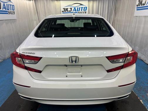 Platinum White Pearl 2018 Honda Accord EX-L