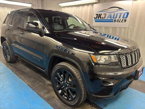 2017 Jeep Grand Cherokee Altitude