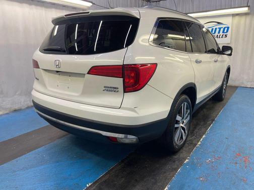 2017 Honda Pilot Touring