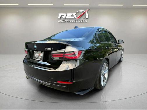 2013 BMW 328 328i Sedan 4D