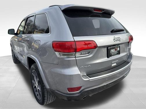 2018 Jeep Grand Cherokee Sterling Edition