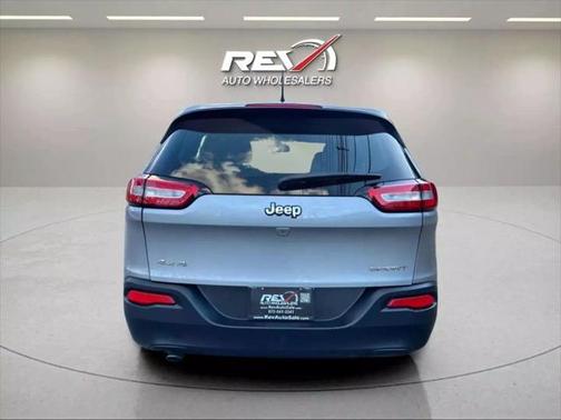 2014 Jeep Cherokee Sport
