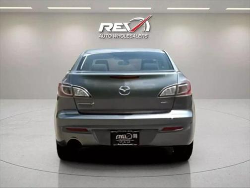 2013 Mazda Mazda3 i Sport