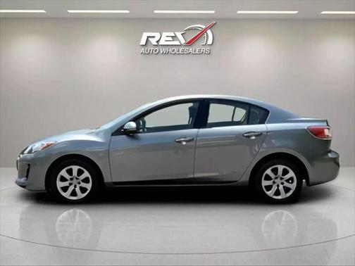 2013 Mazda Mazda3 i Sport