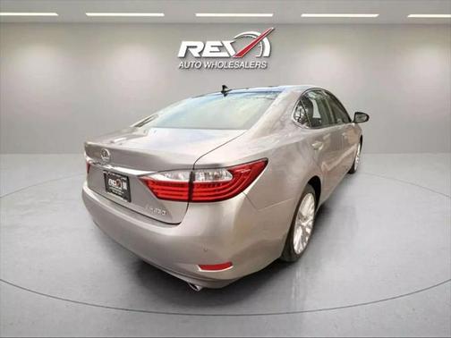 2015 Lexus ES 350 Crafted Line