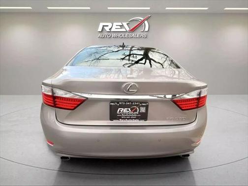 2015 Lexus ES 350 Crafted Line