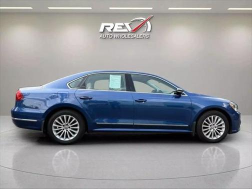 2016 Volkswagen Passat 1.8T SE