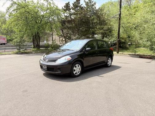 2011 Nissan Versa 1.8 S