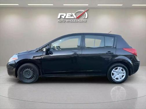 2011 Nissan Versa 1.8 S