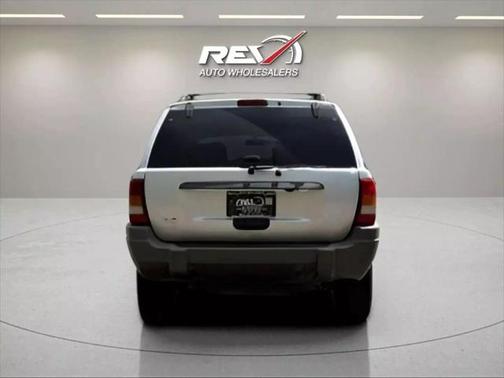 2004 Jeep Grand Cherokee Laredo
