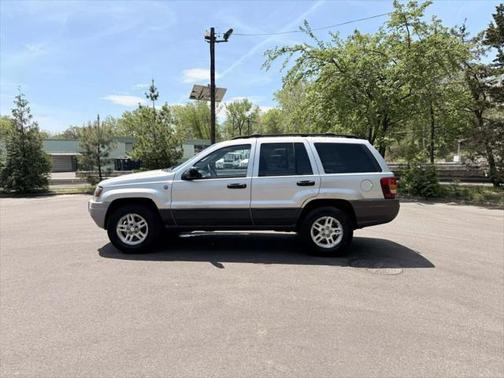 2004 Jeep Grand Cherokee Laredo