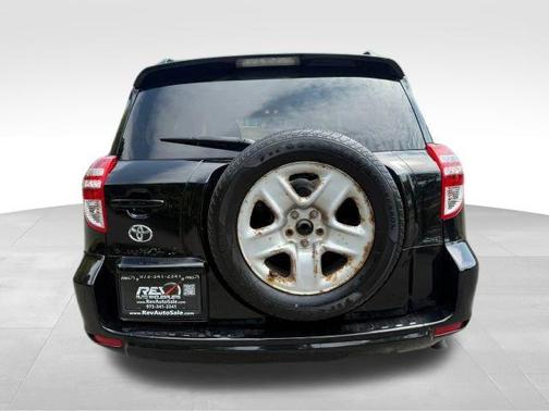 2009 Toyota RAV4 Sport