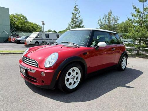2005 MINI Cooper Base