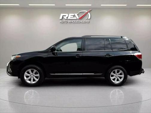 2011 Toyota Highlander SE