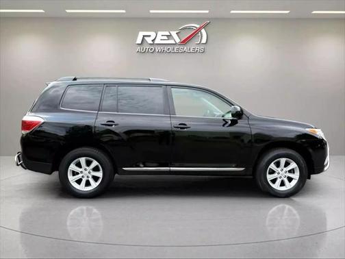 2011 Toyota Highlander SE