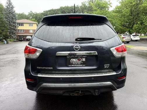 2014 Nissan Pathfinder SV