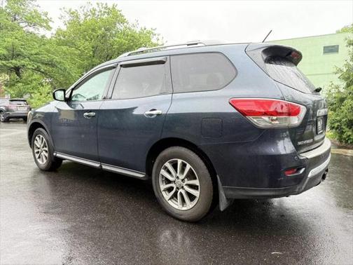2014 Nissan Pathfinder SV