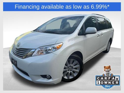 Blizzard Pearl 2015 Toyota Sienna XLE Premium