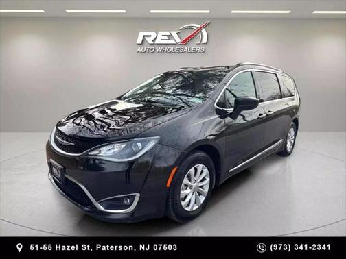 2018 Chrysler Pacifica Touring-L