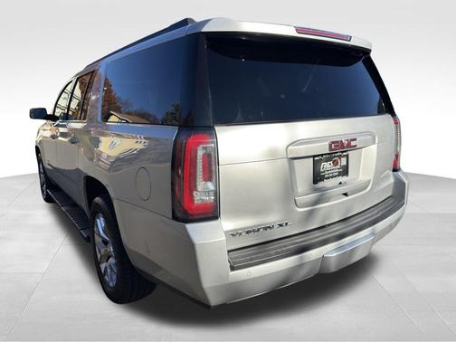 2016 GMC Yukon XL SLT