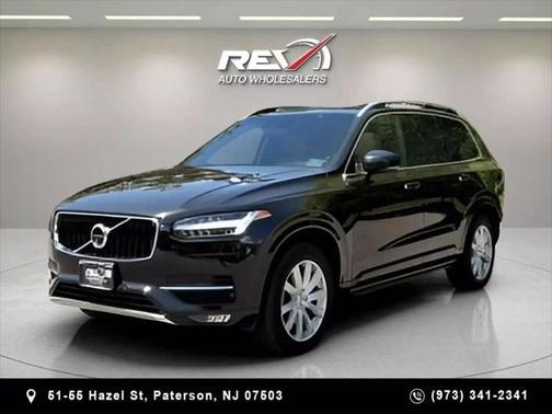 2016 Volvo XC90 T6 Momentum