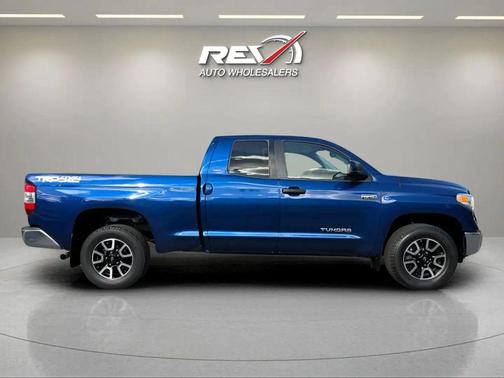 2014 Toyota Tundra SR5