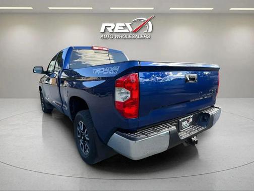 2014 Toyota Tundra SR5