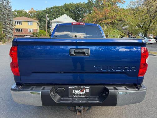2014 Toyota Tundra SR5