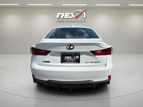 2016 Lexus IS 300 Base