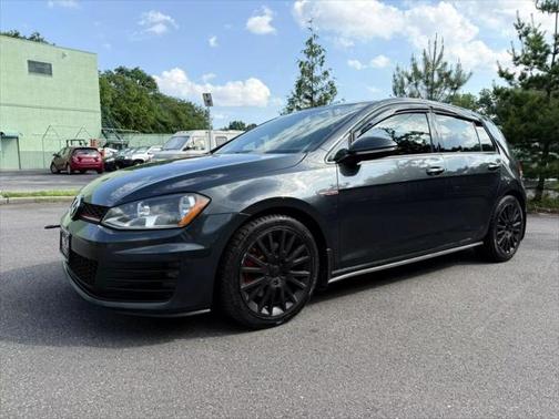 2017 Volkswagen Golf GTI 2.0T S 4-Door