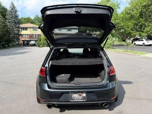 2017 Volkswagen Golf GTI 2.0T S 4-Door