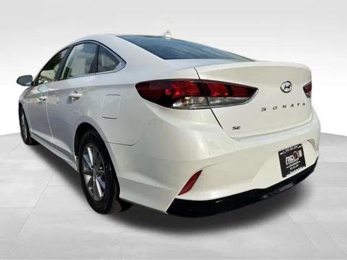 2018 Hyundai SONATA SE