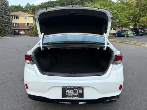 2018 Hyundai SONATA SE