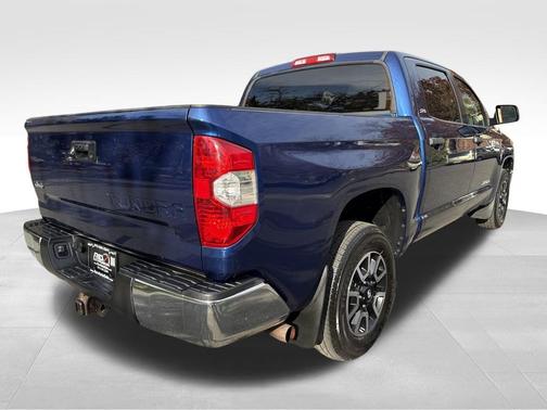 2014 Toyota Tundra SR5
