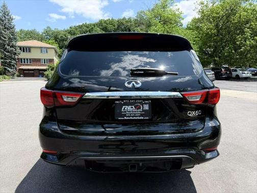 2017 INFINITI QX60 Base
