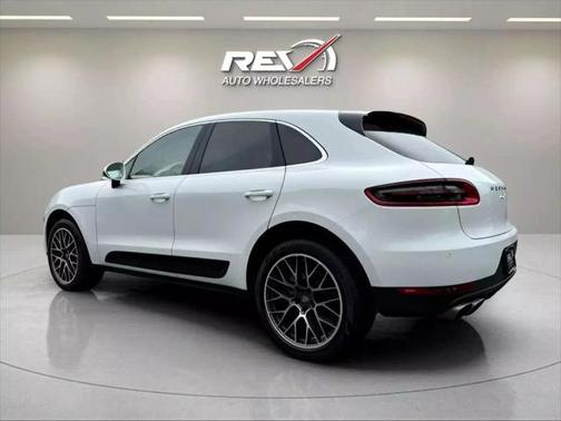 2015 Porsche Macan S