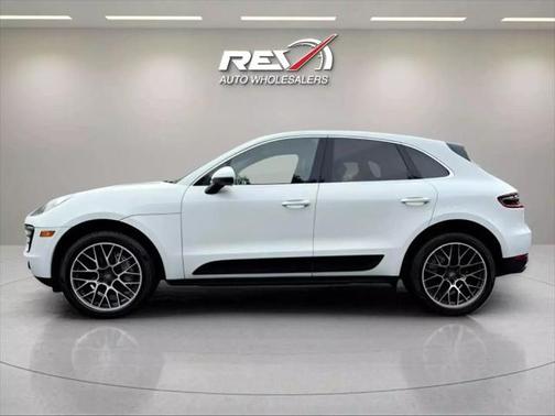 2015 Porsche Macan S