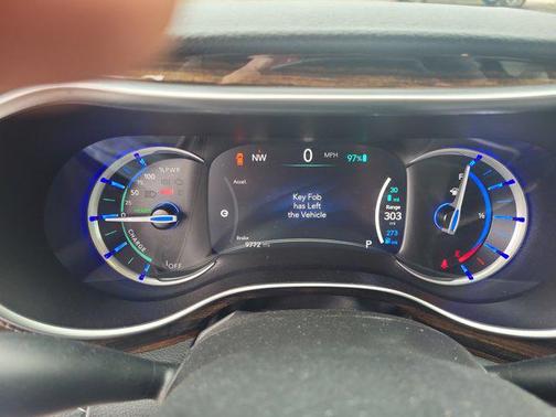 2023 Chrysler Pacifica Hybrid Limited