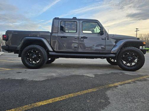 2021 Jeep Gladiator Overland