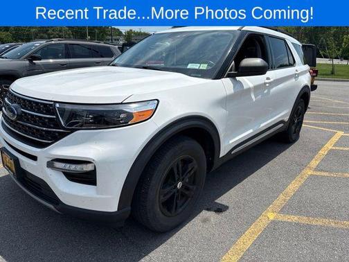 Star White Metallic Tri-Coat 2021 Ford Explorer XLT