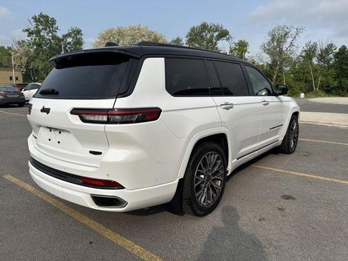 2022 Jeep Grand Cherokee L Summit Reserve