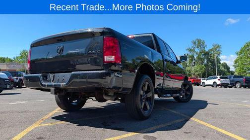Brilliant Black Crystal Pearlcoat 2019 RAM 1500 Express