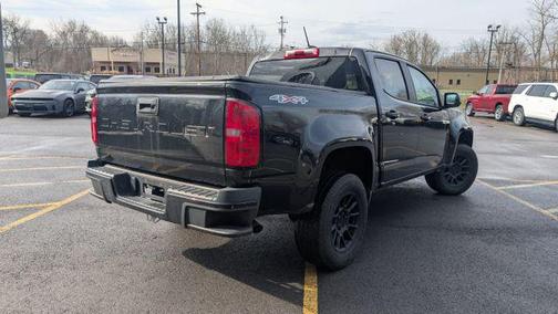 Black 2022 Chevrolet Colorado LT