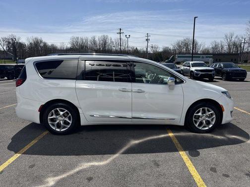 2020 Chrysler Pacifica Limited