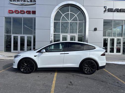 2022 Tesla Model X Dual Motor All-Wheel Drive