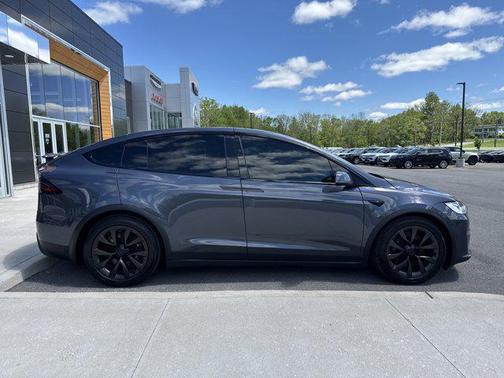 2022 Tesla Model X Plaid Tri Motor All-Wheel Drive