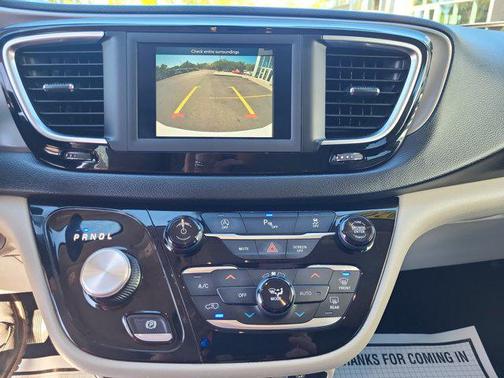2020 Chrysler Pacifica Touring L