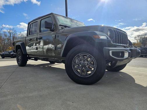 2025 Jeep Gladiator Sport S