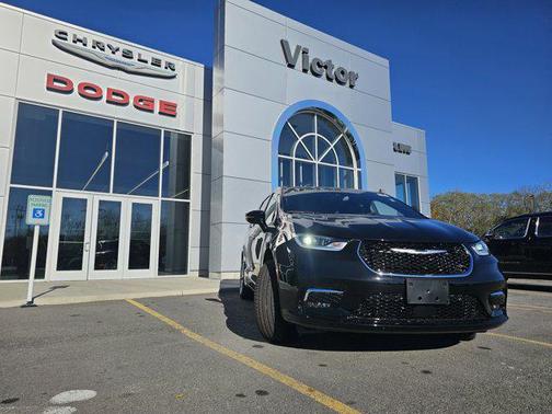 2026 Chrysler Pacifica L